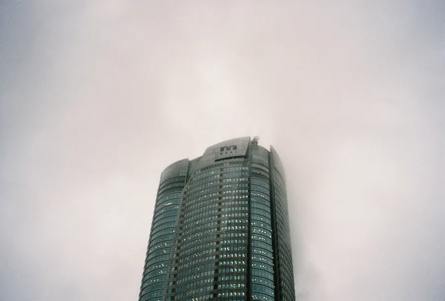 遠くの声を聴く